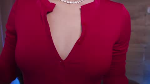 M I L A  online show from 08/07/26, 11:01