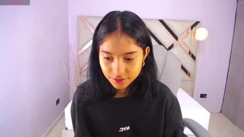 milaa_star online show from 02/15/26, 03:25