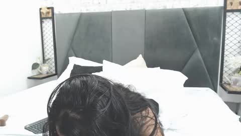 mila online show from 02/10/25, 08:10