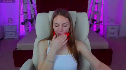 Snapshot of milaaddam chatting on 06/11/26, 04:21 Milla online show from 06/11/26, 04:21