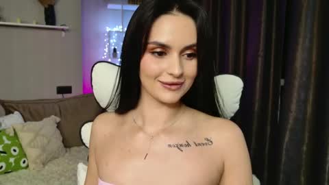 Mila online show from 05/16/26, 07:34