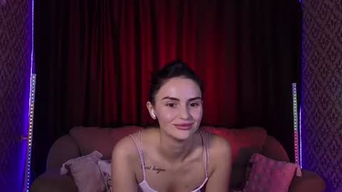 Snapshot of milaasweety chatting on 07/28/26, 03:43 Mila online show from 07/28/26, 03:43