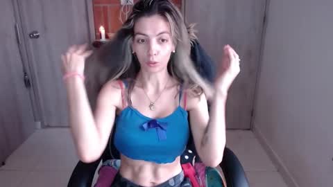 Snapshot of milacoxx8819 chatting on 02/11/25, 02:57 milacoxx8819 online show from 02/11/25, 02:57