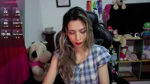 Snapshot of milacoxx8819 chatting on 10/27/25, 12:26 milacoxx8819 online show from 10/27/25, 12:26