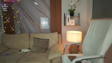 Snapshot of milacrave chatting on 10/03/25, 11:40 milacrave online show from 10/03/25, 11:40