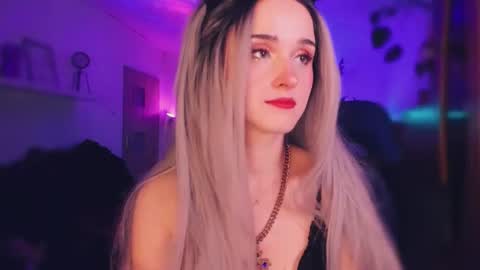 MiladyJolie online show from 11/01/25, 11:07