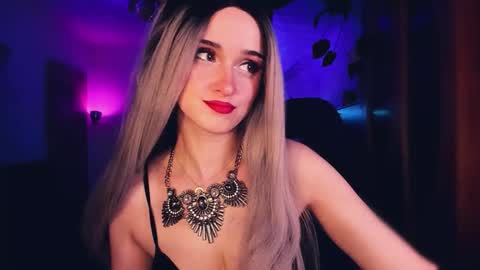 MiladyJolie online show from 11/15/25, 04:14