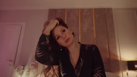        online show from 12/19/25, 05:42