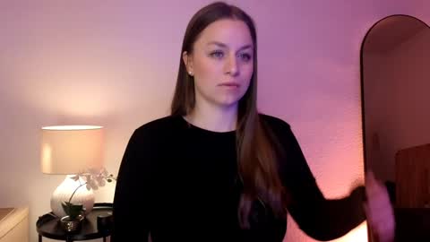 Mila Fleur online show from 01/30/25, 08:32