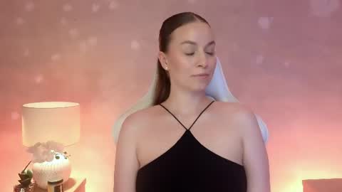 Mila Fleur online show from 07/15/26, 04:56