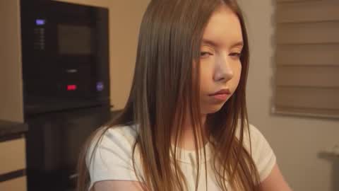 Mila online show from 02/12/26, 01:06