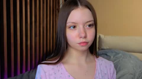 Mila online show from 05/16/26, 01:10
