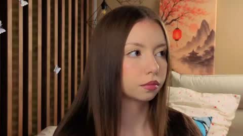 Snapshot of milaice chatting on 06/28/26, 03:07 Mila online show from 06/28/26, 03:07