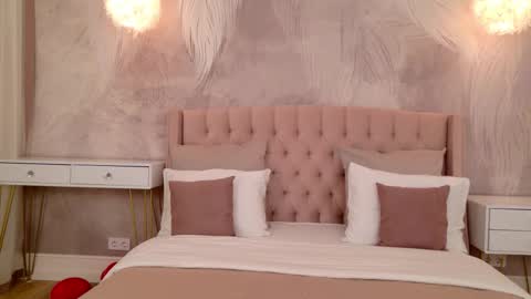 milaleoneli online show from 02/18/26, 04:25