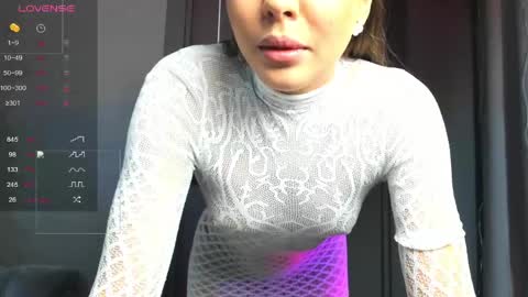 Snapshot of milalewi chatting on 06/01/26, 12:12 MilaLewi online show from 06/01/26, 12:12