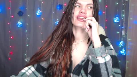 Snapshot of milaloona chatting on 01/07/25, 01:14 Milaloona online show from 01/07/25, 01:14