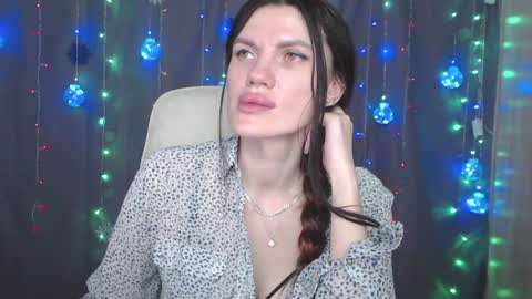 Snapshot of milaloona chatting on 01/07/25, 04:27 Milaloona online show from 01/07/25, 04:27