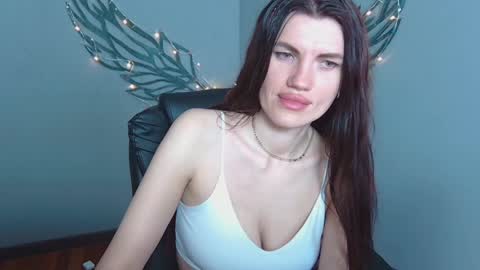 Snapshot of milaloona chatting on 05/29/26, 07:06 Milaloona online show from 05/29/26, 07:06