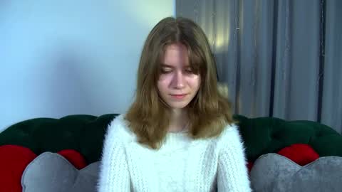 Mila online show from 04/08/26, 06:35