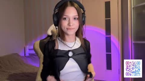 milamiuu online show from 02/28/26, 01:45