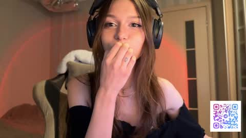 milamiuu online show from 04/30/26, 03:18