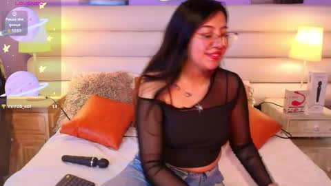 milan_sweetie online show from 06/06/26, 10:03