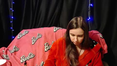 Snapshot of milana696969 chatting on 09/18/25, 06:21 MilAna online show from 09/18/25, 06:21