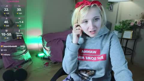 Snapshot of milana__key chatting on 12/01/25, 10:09 Milana online show from 12/01/25, 10:09