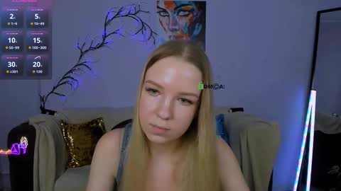 Snapshot of milana_stars chatting on 09/11/25, 01:00 Mila online show from 09/11/25, 01:00