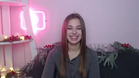 milanaangelas online show from 12/21/25, 05:36