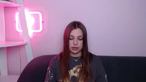 milanaangelas online show from 03/10/26, 08:47