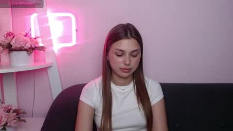 milanaangelas online show from 05/26/26, 08:05
