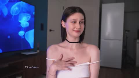 Milana   online show from 09/30/25, 01:16