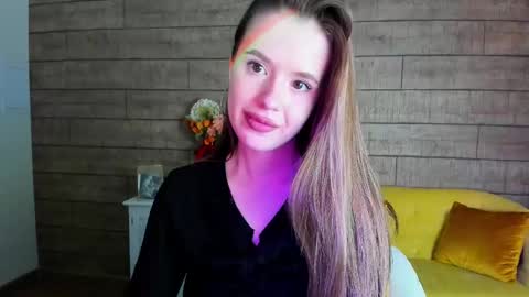 MilanaBalmain online show from 02/17/25, 10:40