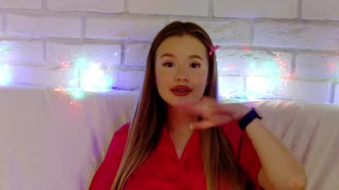 MilanaBalmain online show from 03/05/25, 07:17