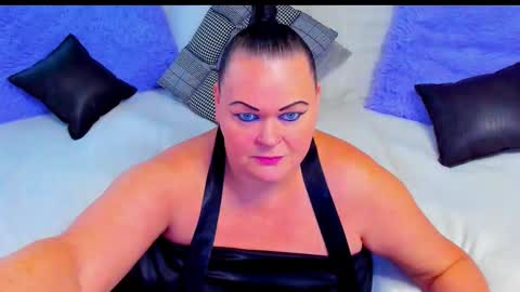 Lana online show from 12/03/25, 11:08