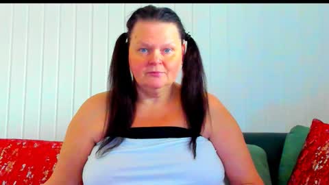 Lana online show from 01/13/26, 10:31