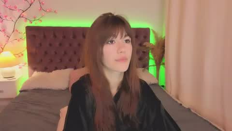 Snapshot of milanahottss chatting on 06/15/26, 05:20 Milana online show from 06/15/26, 05:20