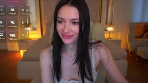 Snapshot of milanamusee chatting on 05/17/26, 01:29 Milana online show from 05/17/26, 01:29