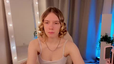 Snapshot of milanarayy chatting on 05/10/26, 05:34 Milaray online show from 05/10/26, 05:34