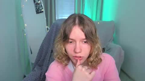 Milaray online show from 06/24/26, 05:28