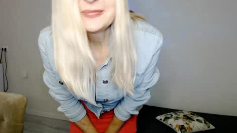 Milena online show from 02/06/25, 04:21