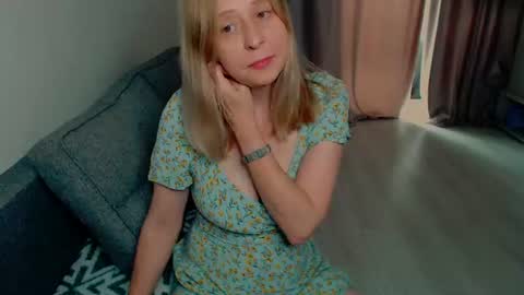 Snapshot of milanav chatting on 06/18/26, 06:35 Milena online show from 06/18/26, 06:35