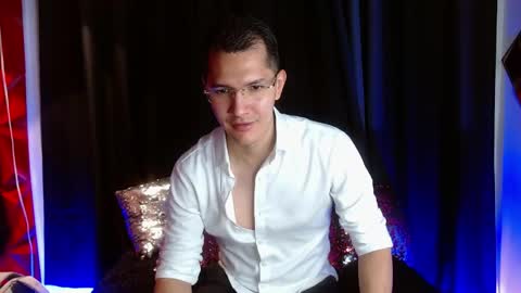 milandavid1 online show from 04/18/26, 05:39