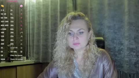 milanna_x online show from 09/14/25, 07:24