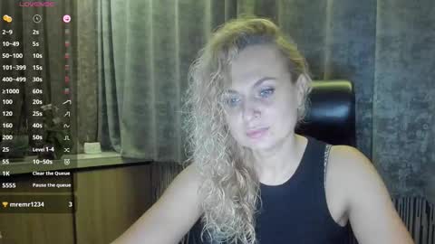 milanna_x online show from 09/22/25, 08:22