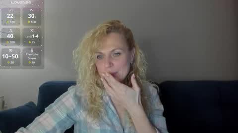 milanna_x online show from 11/11/25, 07:03