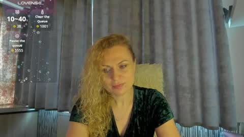 milanna_x online show from 05/22/26, 04:08