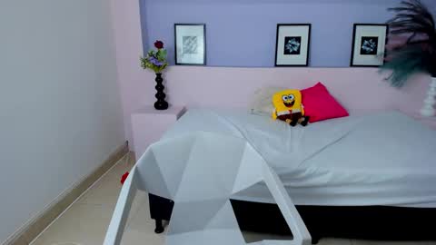 Snapshot of milarose4 chatting on 12/06/24, 03:22 Mila Rose online show from 12/06/24, 03:22