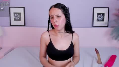 Snapshot of milarose4 chatting on 01/30/25, 03:08 Mila Rose online show from 01/30/25, 03:08